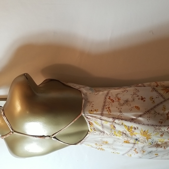 SOMEDAYS LOVIN FLOWERED PRINT FUN & FLIRTY SPAGHETTI STRAP MAXI DRESS - Picture 5 of 8